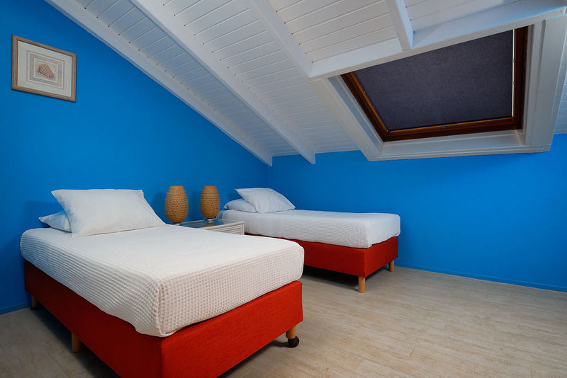 Belmar Oceanfront Apartments Bonaire Luaran gambar