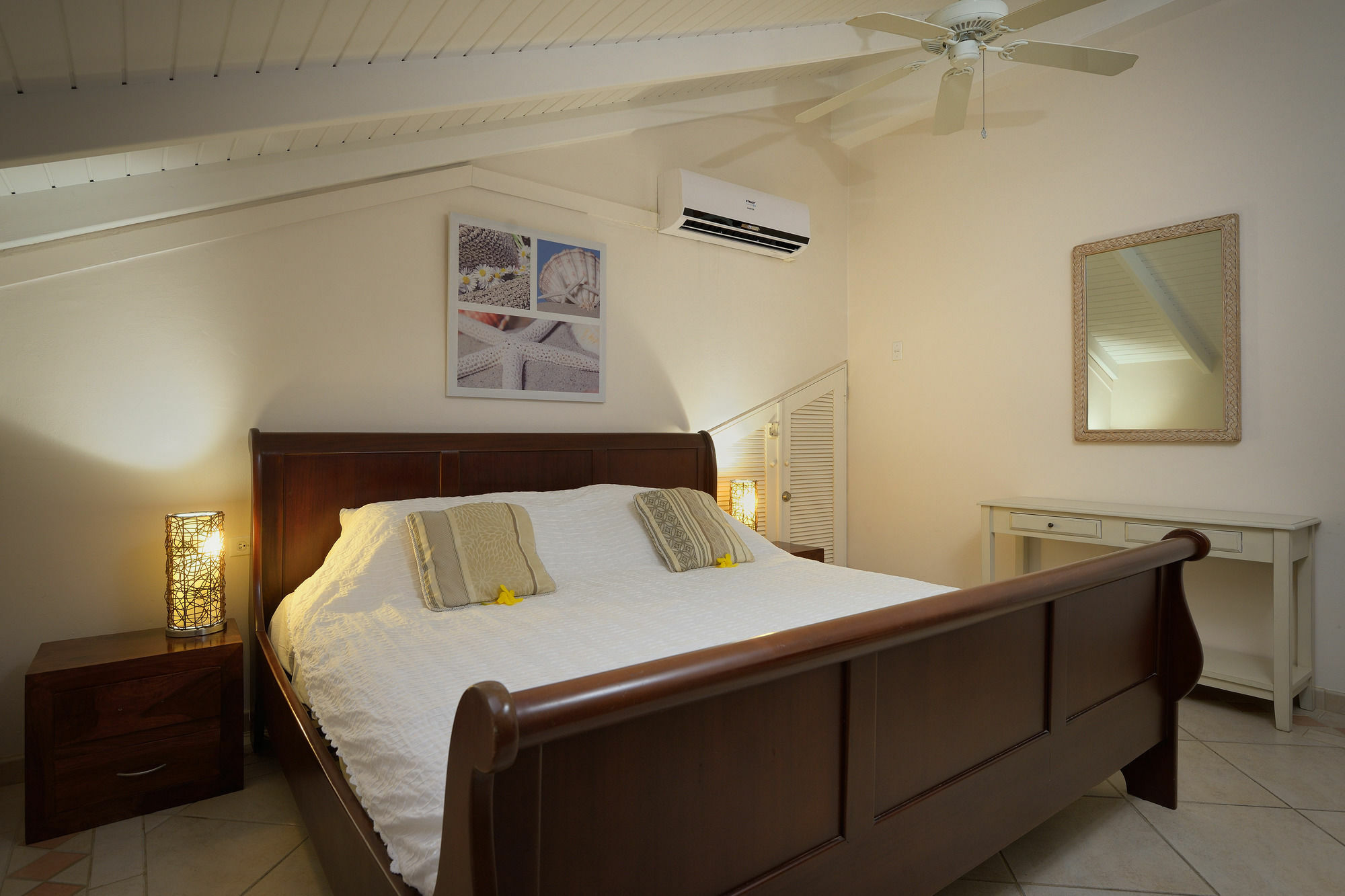 Belmar Oceanfront Apartments Bonaire Luaran gambar