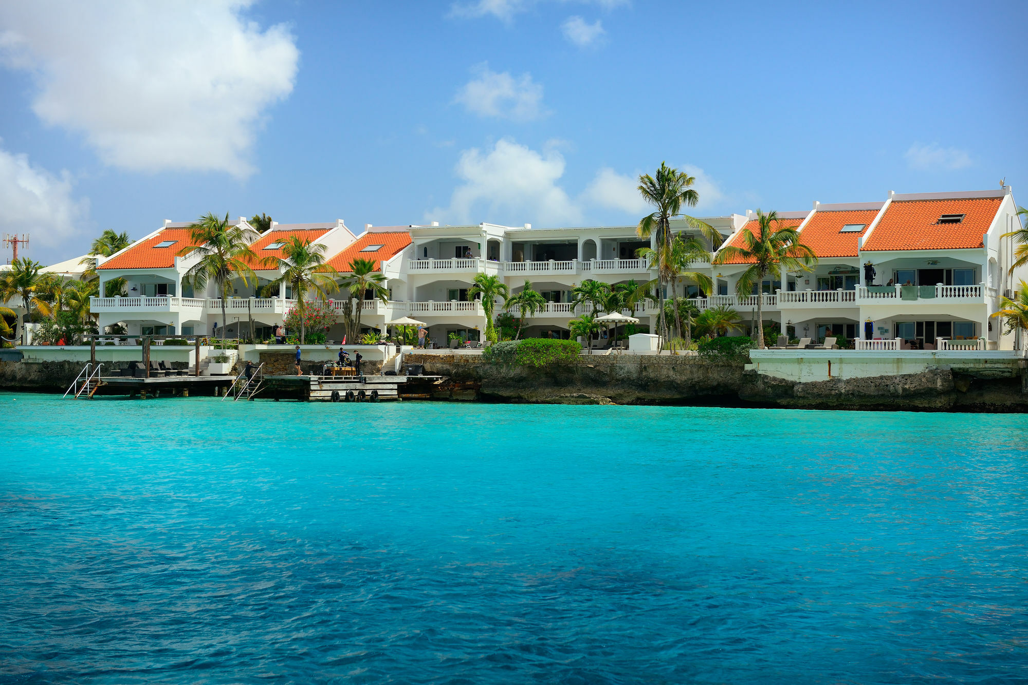 Belmar Oceanfront Apartments Bonaire Luaran gambar