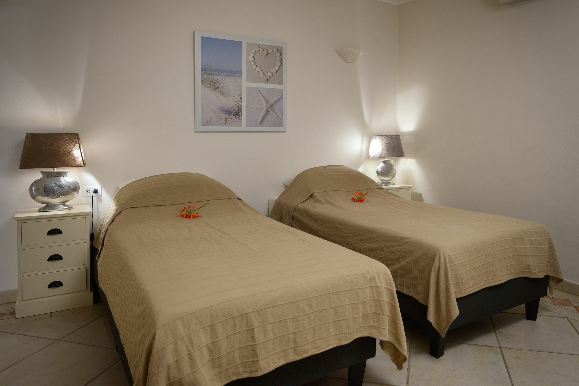 Belmar Oceanfront Apartments Bonaire Luaran gambar